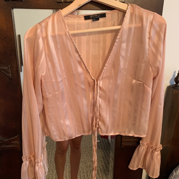 Sheer bell sleeve top - Picture 3 of 3